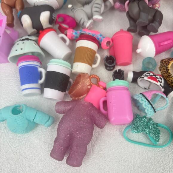LOL Surprise Dolls Babies Pets Accessories Variety Lot over 50 Pieces MGA OMG - Picture 5 of 12